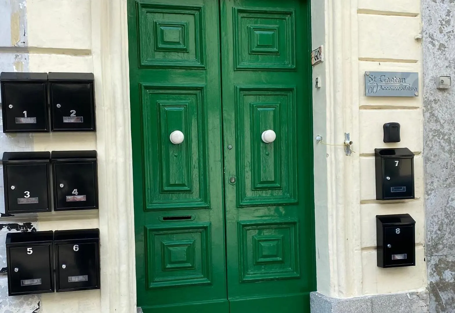 5B Luxury Apartment Hamrun
